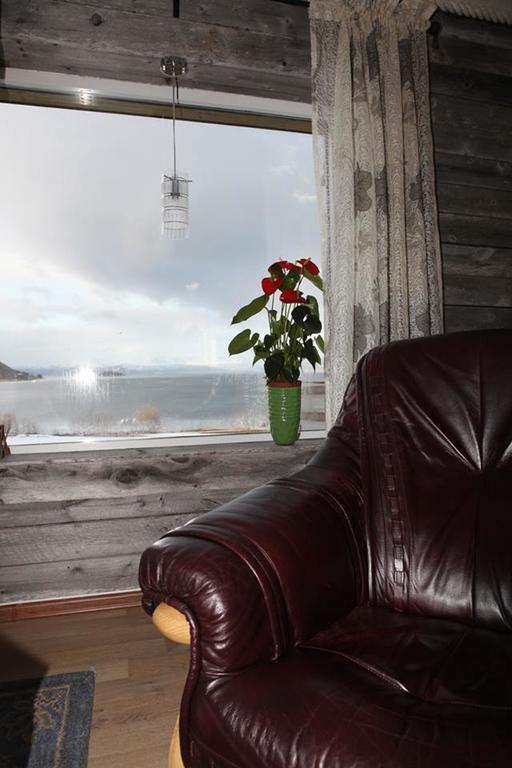 Utsikten Feriehus I Bakkeby ภายนอก รูปภาพ